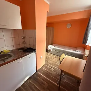 Budget Station Aparthostel Appartamento